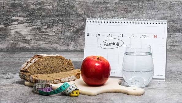 intermittent-fasting-women-weight-loss-morley-coaching